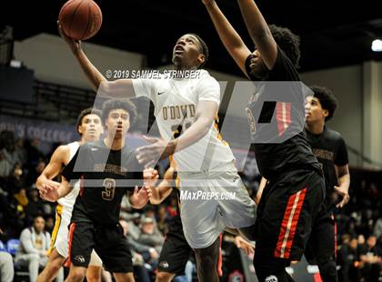 Thumbnail 2 in Salesian College Preparatory vs. Bishop O'Dowd (MaxPreps MLK Classic) photogallery.
