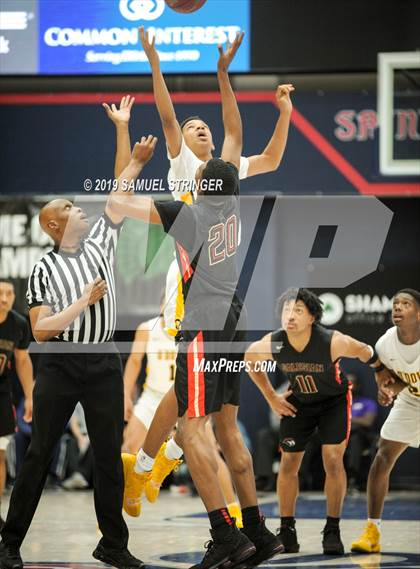 Thumbnail 2 in Salesian College Preparatory vs. Bishop O'Dowd (MaxPreps MLK Classic) photogallery.