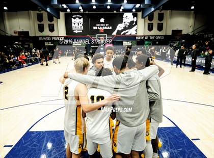 Thumbnail 2 in Salesian College Preparatory vs. Bishop O'Dowd (MaxPreps MLK Classic) photogallery.