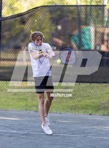 Thumbnail 2 in FHSAA 3A District 4 (Day 2) photogallery.