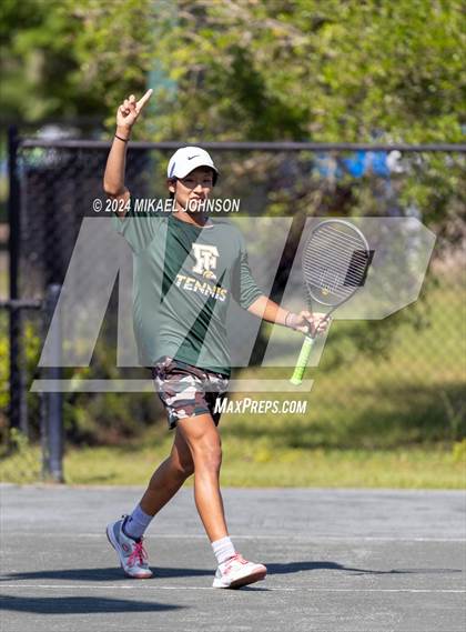 Thumbnail 1 in FHSAA 3A District 4 (Day 2) photogallery.