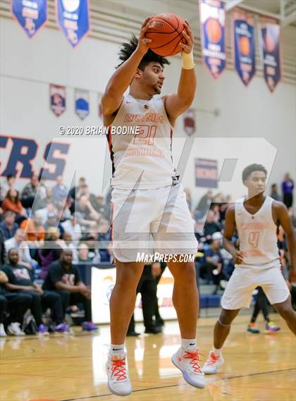 Thumbnail 1 in Garfield @ Eastside Catholic photogallery.