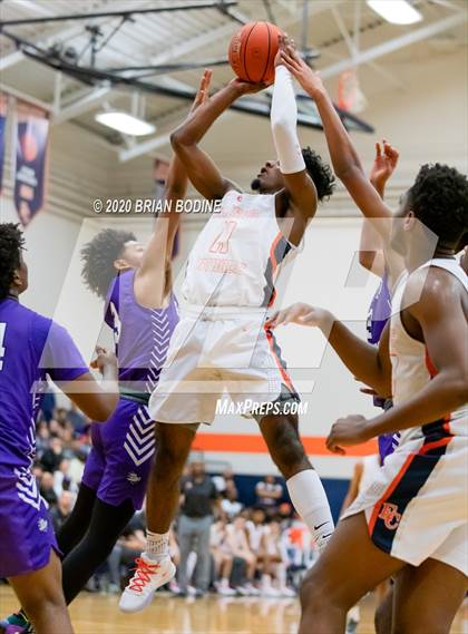 Thumbnail 2 in Garfield @ Eastside Catholic photogallery.