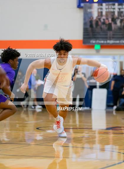 Thumbnail 2 in Garfield @ Eastside Catholic photogallery.