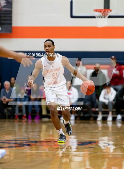 Thumbnail 3 in Garfield @ Eastside Catholic photogallery.