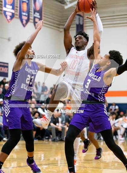 Thumbnail 1 in Garfield @ Eastside Catholic photogallery.