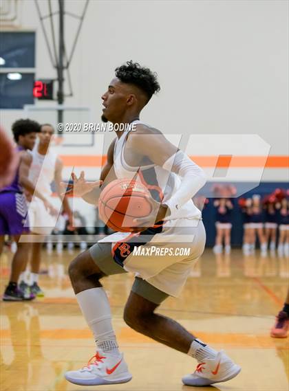 Thumbnail 1 in Garfield @ Eastside Catholic photogallery.