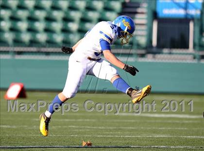 Thumbnail 1 in Alden vs. Hornell (NYSPHSAA Class B Quarterfinals) photogallery.