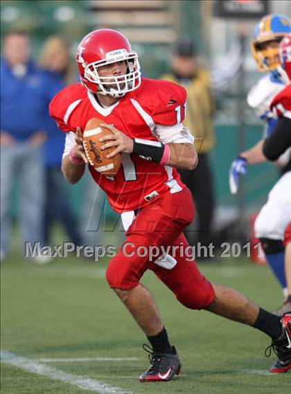 Thumbnail 3 in Alden vs. Hornell (NYSPHSAA Class B Quarterfinals) photogallery.