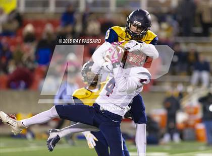 Thumbnail 3 in Shoreham-Wading River vs. Cold Spring Harbor - Class IV Long Island Championship photogallery.