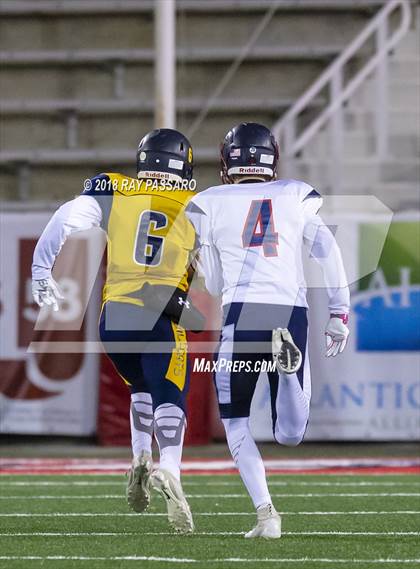 Thumbnail 3 in Shoreham-Wading River vs. Cold Spring Harbor - Class IV Long Island Championship photogallery.