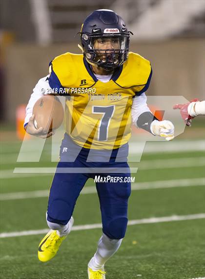 Thumbnail 2 in Shoreham-Wading River vs. Cold Spring Harbor - Class IV Long Island Championship photogallery.