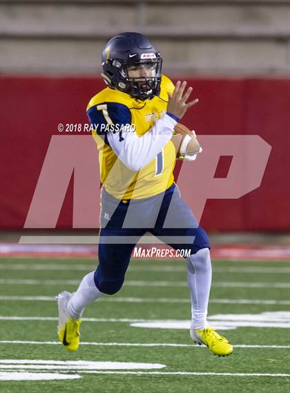 Thumbnail 2 in Shoreham-Wading River vs. Cold Spring Harbor - Class IV Long Island Championship photogallery.