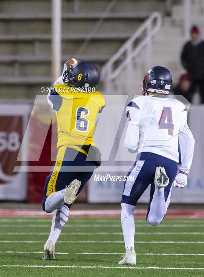 Thumbnail 2 in Shoreham-Wading River vs. Cold Spring Harbor - Class IV Long Island Championship photogallery.