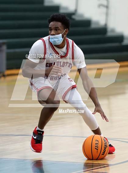 Thumbnail 1 in Charlotte Catholic @ Independence photogallery.