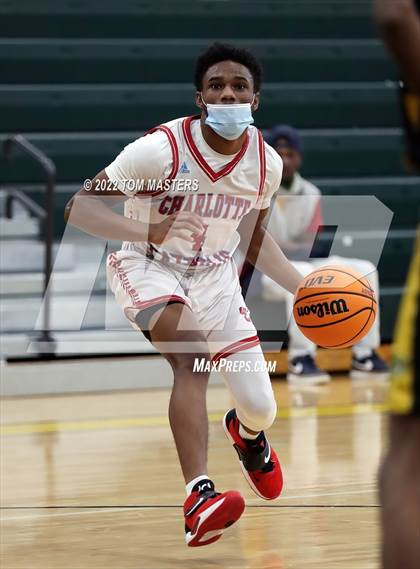 Thumbnail 2 in Charlotte Catholic @ Independence photogallery.