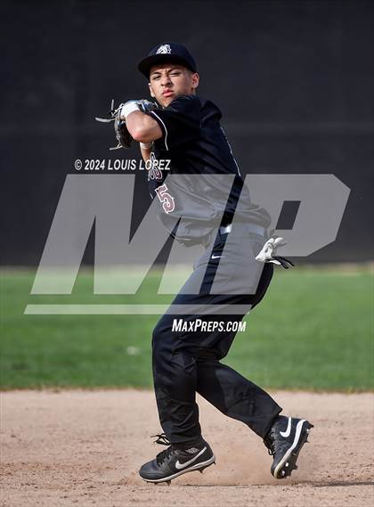 Thumbnail 3 in Nogales @ West Covina photogallery.