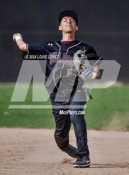 Thumbnail 3 in Nogales @ West Covina photogallery.