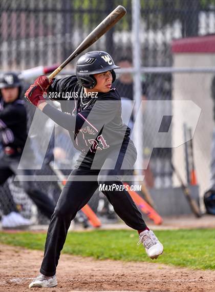 Thumbnail 3 in Nogales @ West Covina photogallery.