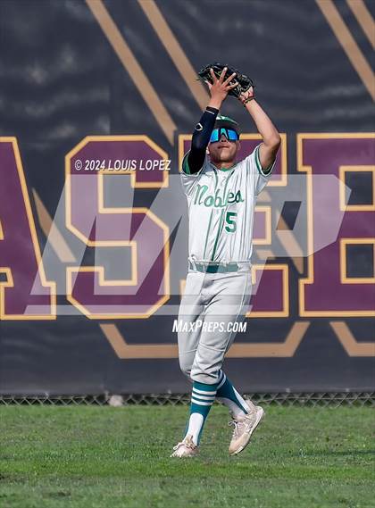Thumbnail 1 in Nogales @ West Covina photogallery.