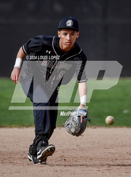 Thumbnail 2 in Nogales @ West Covina photogallery.