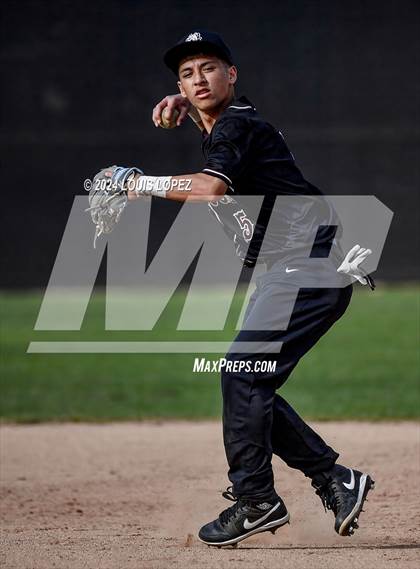 Thumbnail 3 in Nogales @ West Covina photogallery.