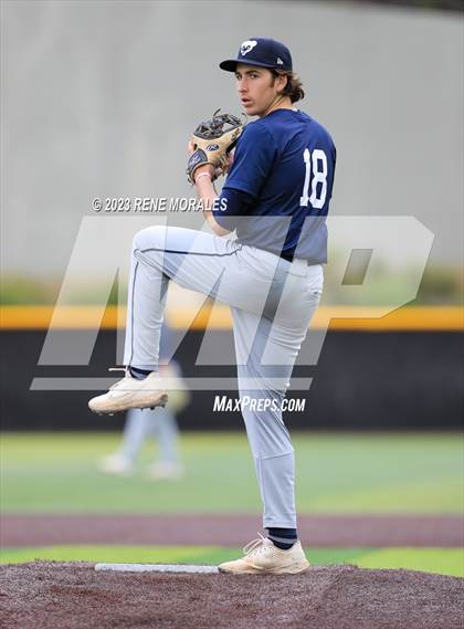 Thumbnail 1 in Loyola vs St Francis photogallery.