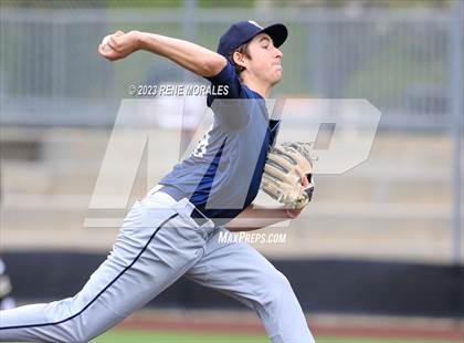 Thumbnail 3 in Loyola vs St Francis photogallery.