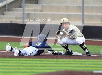 Thumbnail 1 in Loyola vs St Francis photogallery.