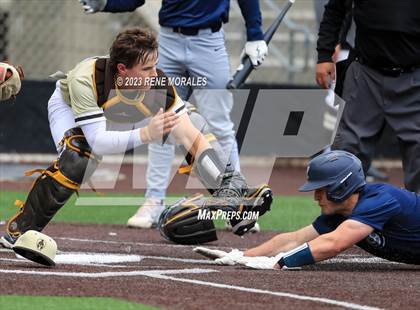 Thumbnail 3 in Loyola vs St Francis photogallery.