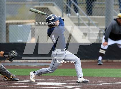 Thumbnail 3 in Loyola vs St Francis photogallery.