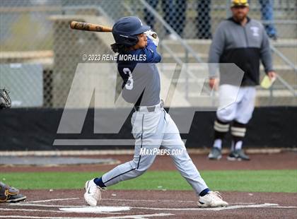 Thumbnail 2 in Loyola vs St Francis photogallery.