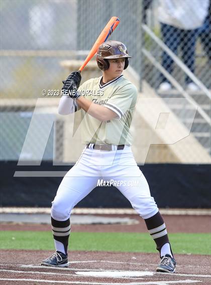 Thumbnail 1 in Loyola vs St Francis photogallery.