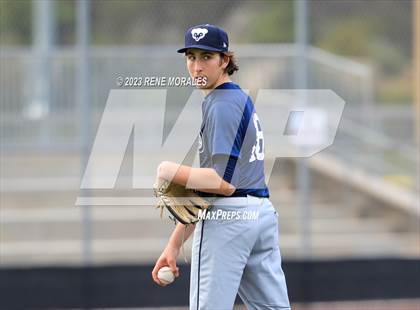 Thumbnail 2 in Loyola vs St Francis photogallery.