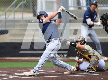 Thumbnail 2 in Loyola vs St Francis photogallery.