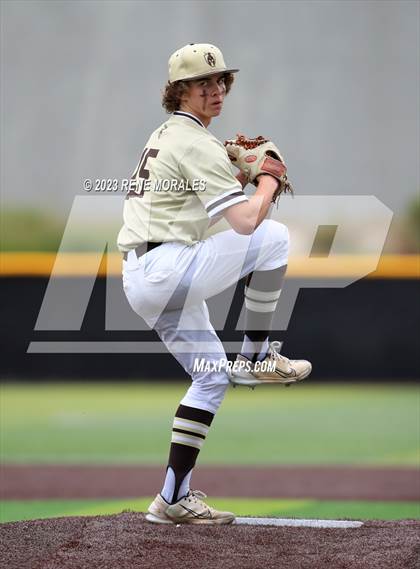 Thumbnail 3 in Loyola vs St Francis photogallery.