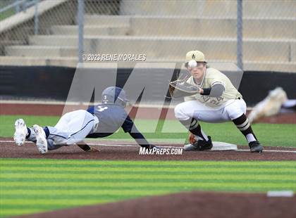 Thumbnail 3 in Loyola vs St Francis photogallery.