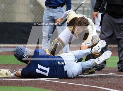 Thumbnail 3 in Loyola vs St Francis photogallery.
