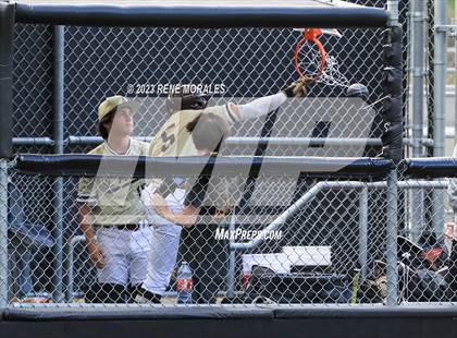 Thumbnail 1 in Loyola vs St Francis photogallery.