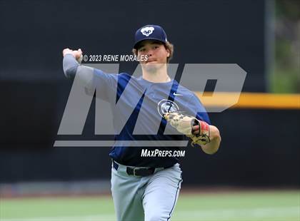 Thumbnail 3 in Loyola vs St Francis photogallery.