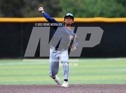 Thumbnail 1 in Loyola vs St Francis photogallery.