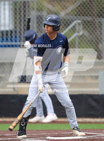 Thumbnail 3 in Loyola vs St Francis photogallery.