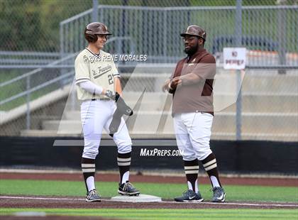Thumbnail 2 in Loyola vs St Francis photogallery.