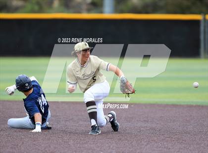 Thumbnail 3 in Loyola vs St Francis photogallery.