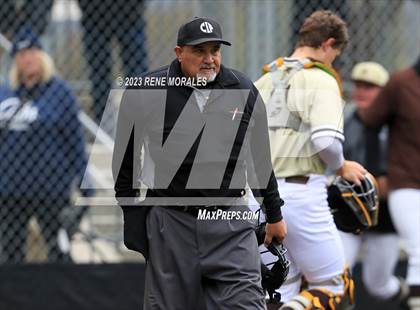 Thumbnail 2 in Loyola vs St Francis photogallery.