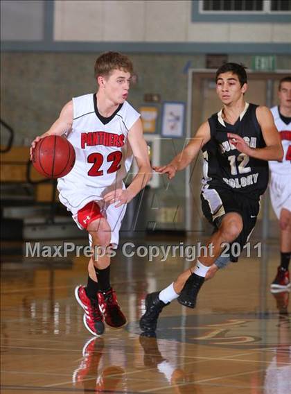 Thumbnail 3 in Buhach Colony vs. McKinleyville (Run with the Pack) photogallery.