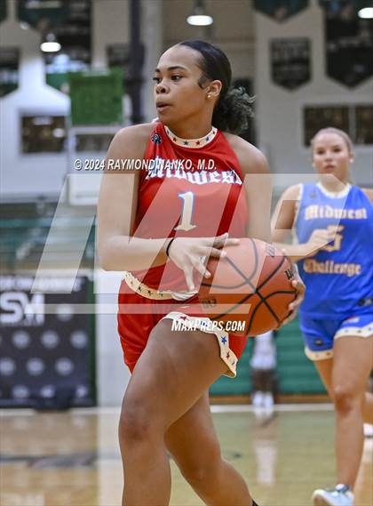 Thumbnail 2 in Midwest All-Star Challenge photogallery.