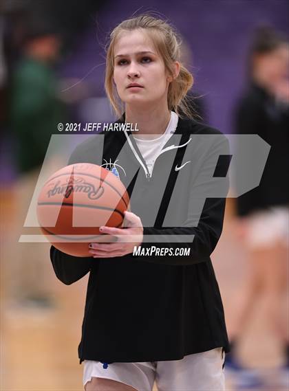Thumbnail 2 in Cuyahoga Valley Christian Academy vs. Laurel (OHSAA D2 Regional Semifinal) photogallery.