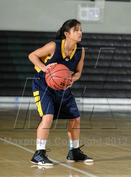 Thumbnail 3 in Inderkum vs. Davis (Ram Jam Winter Classic) photogallery.