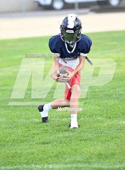 Thumbnail 2 in FR: Quartz Hill @ Lancaster photogallery.